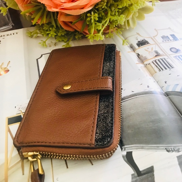 Fossil Small ID Zip Wallet - Picture 8 of 10